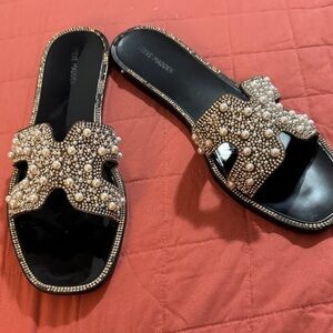 Steve Madden Black Sandals with Pearl Accents